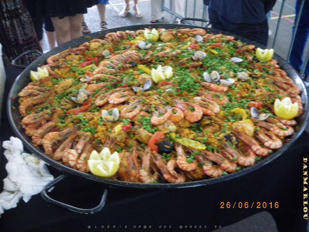 2016 06 26 CAGNES SUR MER AUTOUR D UNE PAELLA A LA MAISON DU PIED NOIR (50).JPG